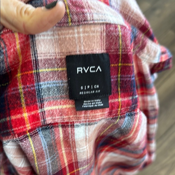 Emerson Flannel Shirt
RVCA size small in the color chilie - Picture 4 of 11